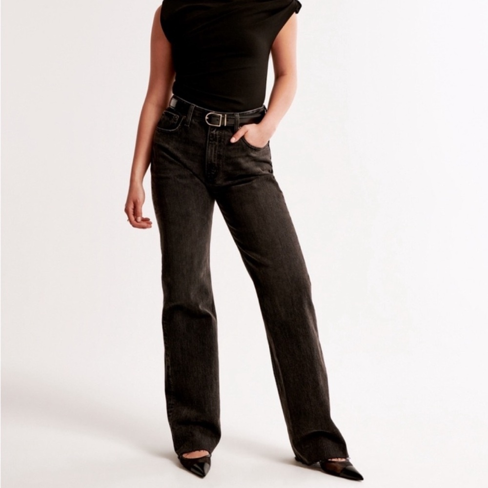Abercrombie & Fitch | The 90s Relaxed Jean High Rise